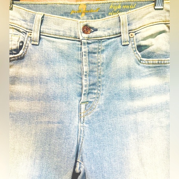 Like New!! 7FAMK Light Wash High Waist Vintage Bootcut Jeans - Picture 15 of 15
